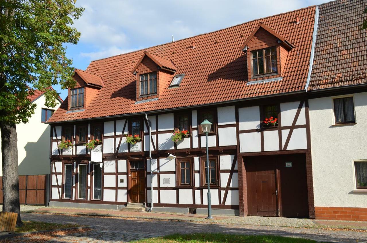 Pension Am Park Верліц Екстер'єр фото