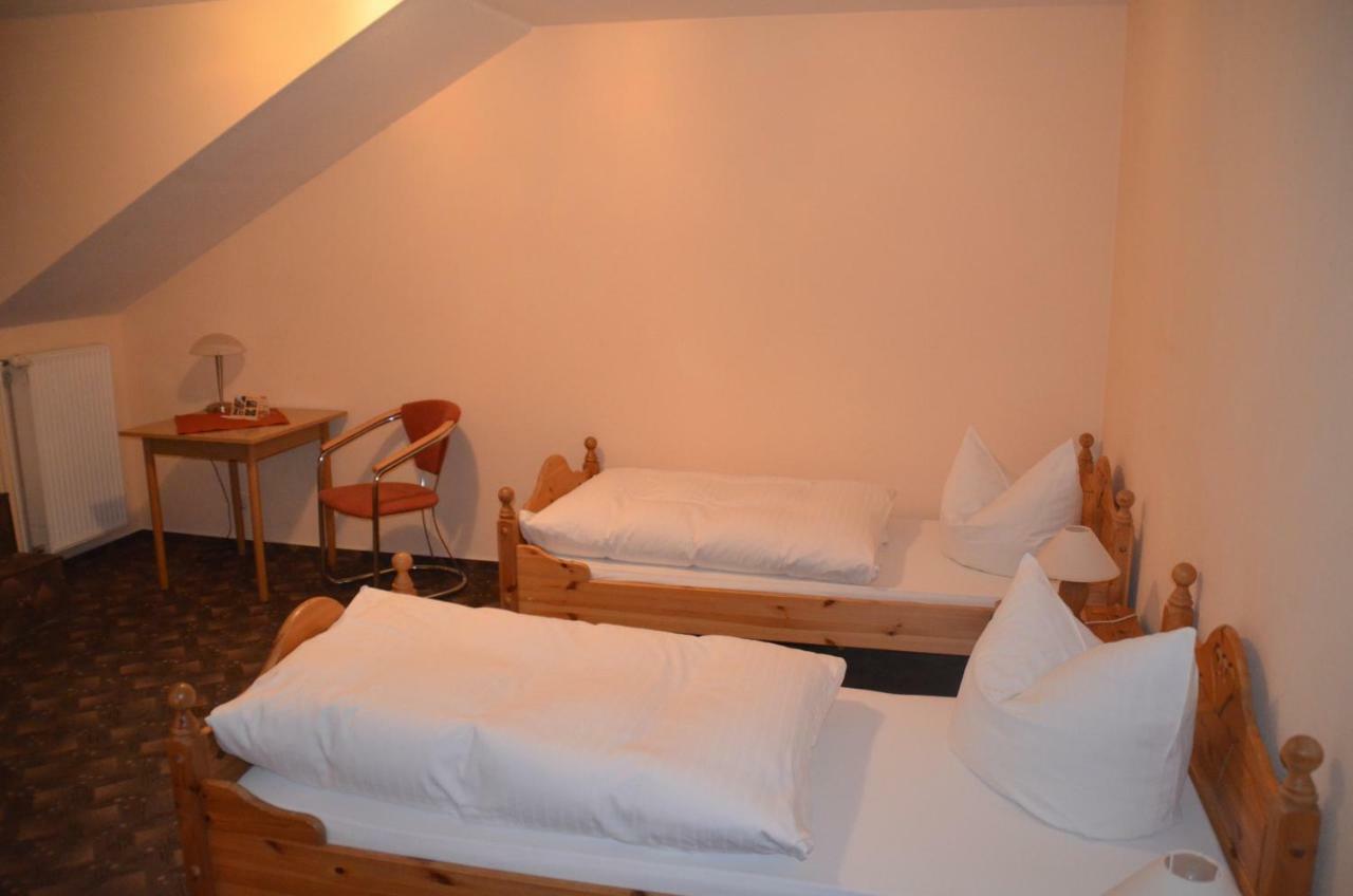 Pension Am Park Верліц Екстер'єр фото